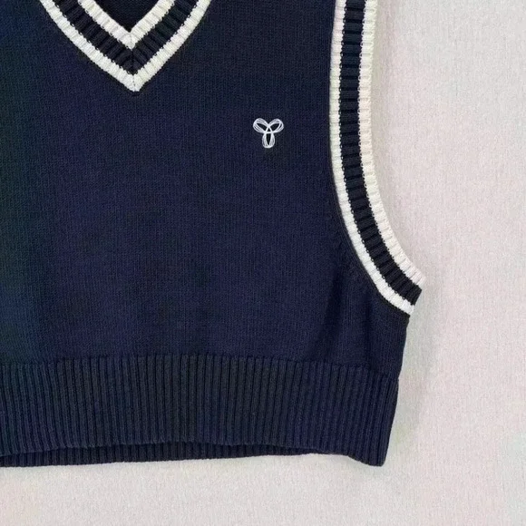 TNA Navy and White Cropped Knit Vest - Picture 11 of 11